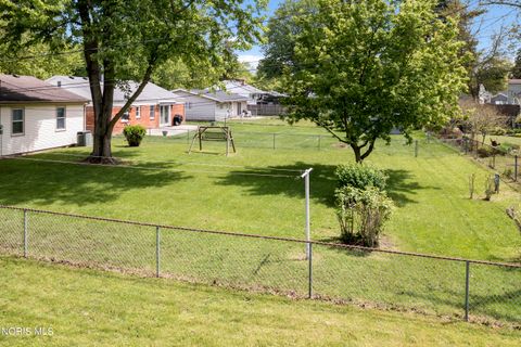 Tiny photo for 833 Cherry Lane, Waterville, OH 43566 (MLS # 10007441)