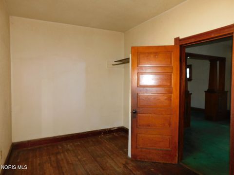 Tiny photo for 1641 Avondale Avenue, Toledo, OH 43607 (MLS # 10008075)