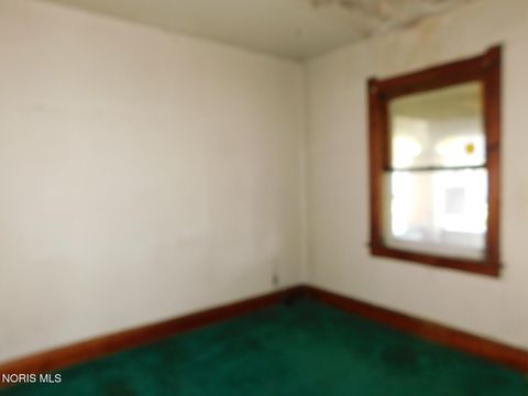 Tiny photo for 1641 Avondale Avenue, Toledo, OH 43607 (MLS # 10008075)