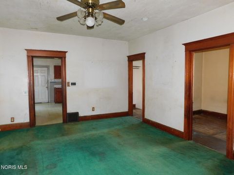 Tiny photo for 1641 Avondale Avenue, Toledo, OH 43607 (MLS # 10008075)