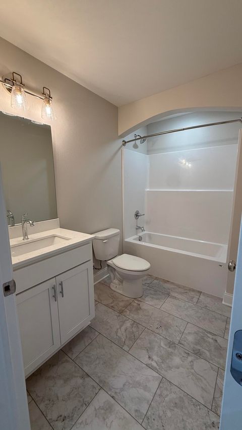 Tiny photo for 719 S Ironwood Drive, Rossford, OH 43460 (MLS # 10007220)