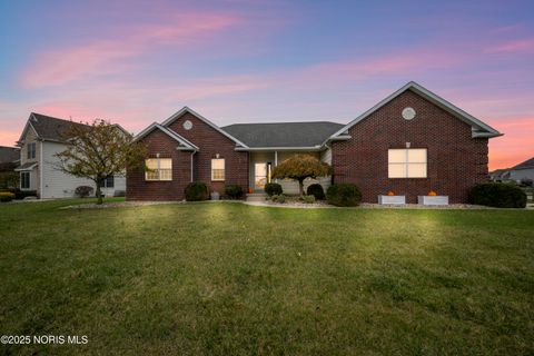 Photo of 9646 Fieldstone Lane, Sylvania, OH 43560 (MLS # 10001102)