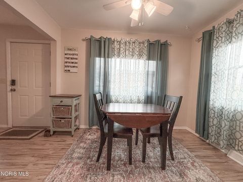 Tiny photo for 1818 Christian Avenue, Toledo, OH 43613 (MLS # 10005291)