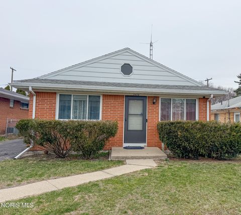 Photo of 1818 Christian Avenue, Toledo, OH 43613 (MLS # 10005291)