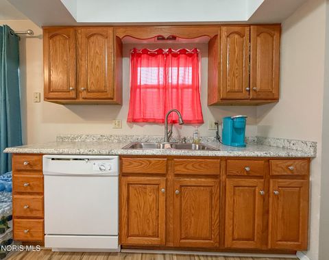 Tiny photo for 1818 Christian Avenue, Toledo, OH 43613 (MLS # 10005291)