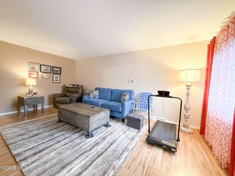 Tiny photo for 1818 Christian Avenue, Toledo, OH 43613 (MLS # 10005291)