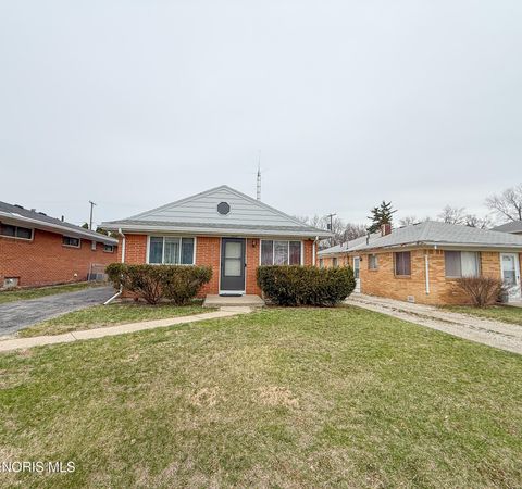 Tiny photo for 1818 Christian Avenue, Toledo, OH 43613 (MLS # 10005291)