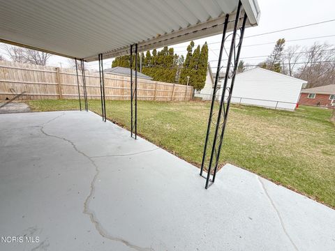 Tiny photo for 1818 Christian Avenue, Toledo, OH 43613 (MLS # 10005291)