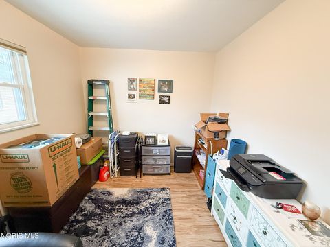 Tiny photo for 1818 Christian Avenue, Toledo, OH 43613 (MLS # 10005291)