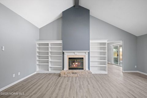 Tiny photo for 2537 Vaness Drive, Toledo, OH 43615 (MLS # 10002390)