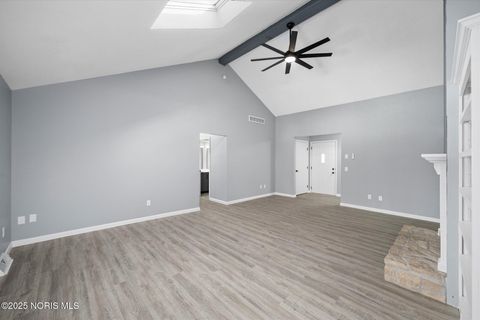 Tiny photo for 2537 Vaness Drive, Toledo, OH 43615 (MLS # 10002390)