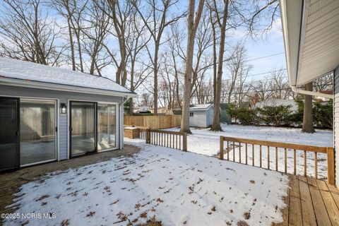 Tiny photo for 2537 Vaness Drive, Toledo, OH 43615 (MLS # 10002390)