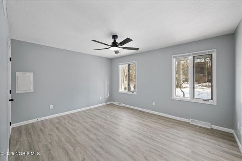 Tiny photo for 2537 Vaness Drive, Toledo, OH 43615 (MLS # 10002390)