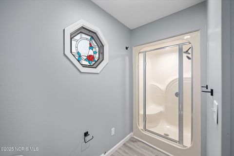 Tiny photo for 2537 Vaness Drive, Toledo, OH 43615 (MLS # 10002390)