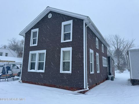 Photo of 745 Kentner Street, Defiance, OH 43512 (MLS # 10003119)