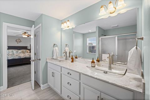 Tiny photo for 14962 Stonebridge Lane, Perrysburg, OH 43551 (MLS # 10007545)