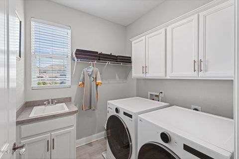 Tiny photo for 14962 Stonebridge Lane, Perrysburg, OH 43551 (MLS # 10007545)
