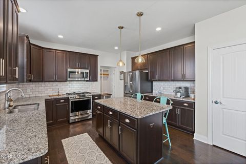 Tiny photo for 14962 Stonebridge Lane, Perrysburg, OH 43551 (MLS # 10007545)