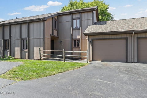 Photo of 5846 Staghorn Drive # C, Toledo, OH 43614 (MLS # 10012730)