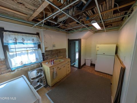 Tiny photo for 3722 Leybourn Avenue, Toledo, OH 43612 (MLS # 10004629)