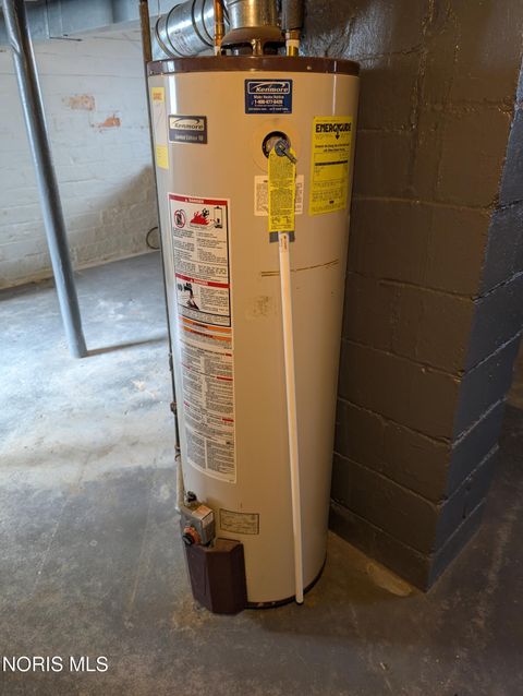 Tiny photo for 3722 Leybourn Avenue, Toledo, OH 43612 (MLS # 10004629)