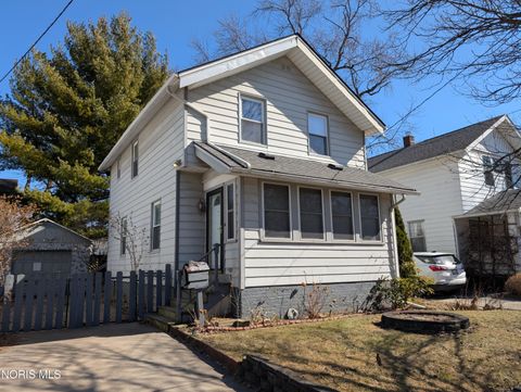 Photo of 3722 Leybourn Avenue, Toledo, OH 43612 (MLS # 10004629)