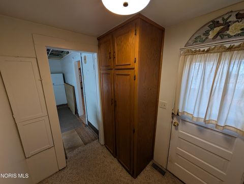 Tiny photo for 3722 Leybourn Avenue, Toledo, OH 43612 (MLS # 10004629)