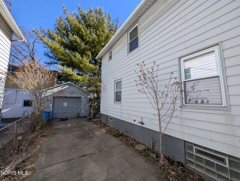 Tiny photo for 3722 Leybourn Avenue, Toledo, OH 43612 (MLS # 10004629)