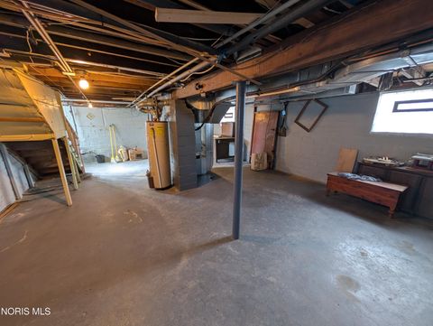 Tiny photo for 3722 Leybourn Avenue, Toledo, OH 43612 (MLS # 10004629)