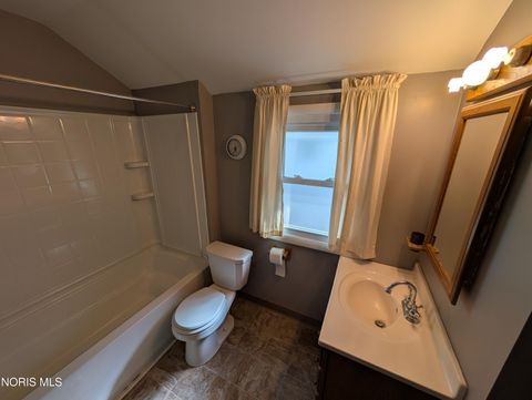 Tiny photo for 3722 Leybourn Avenue, Toledo, OH 43612 (MLS # 10004629)