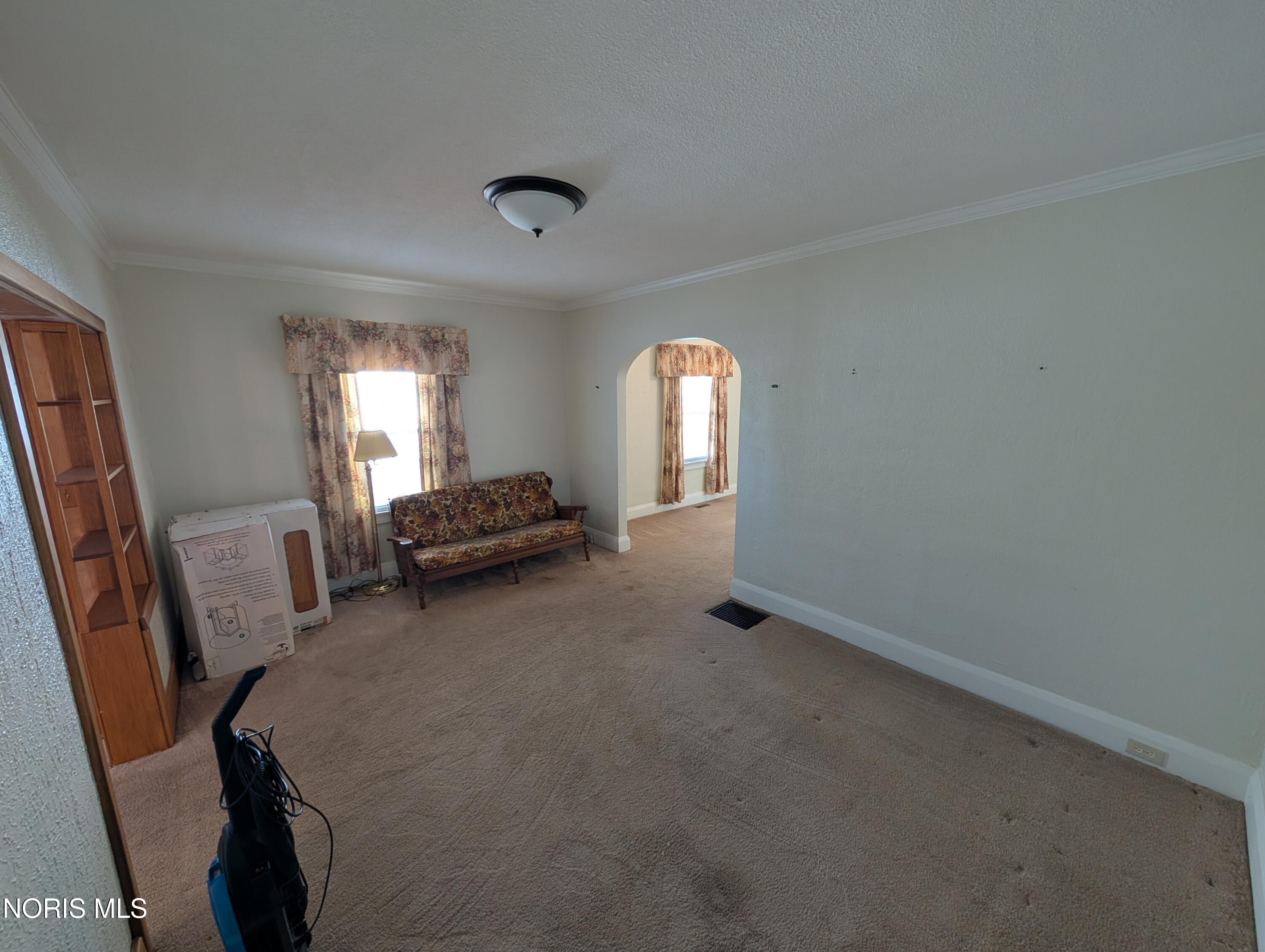 3722 Leybourn Avenue