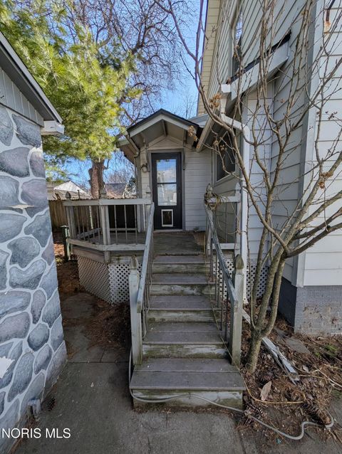 Tiny photo for 3722 Leybourn Avenue, Toledo, OH 43612 (MLS # 10004629)