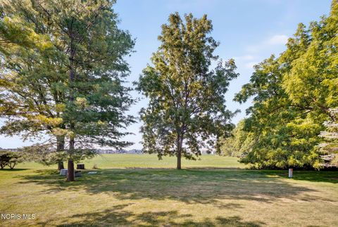Tiny photo for 2216 Coe Court, Perrysburg, OH 43551 (MLS # 10010735)