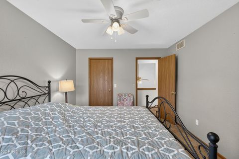 Tiny photo for 2216 Coe Court, Perrysburg, OH 43551 (MLS # 10010735)