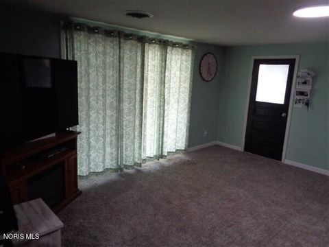 Tiny photo for 212 W Sugar Street, Leipsic, OH 45856 (MLS # 10010469)