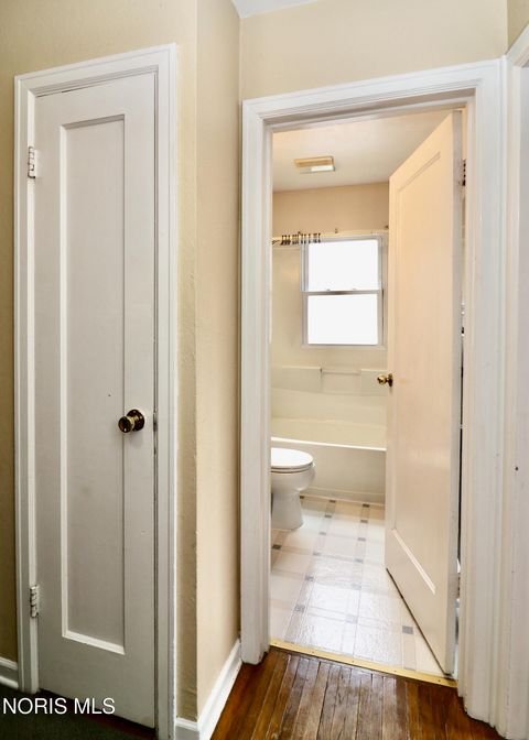 Tiny photo for 1532 Gould Road, Toledo, OH 43612 (MLS # 10005483)