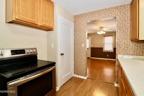 Tiny photo for 1532 Gould Road, Toledo, OH 43612 (MLS # 10005483)