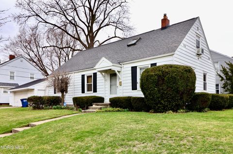 Tiny photo for 1532 Gould Road, Toledo, OH 43612 (MLS # 10005483)