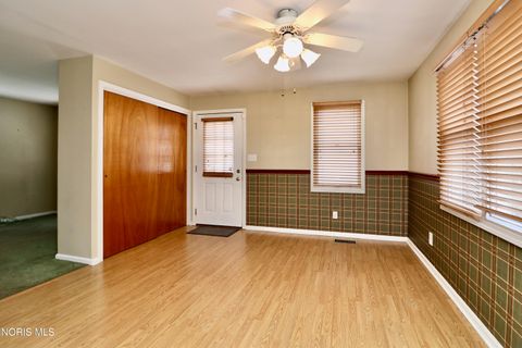 Tiny photo for 1532 Gould Road, Toledo, OH 43612 (MLS # 10005483)