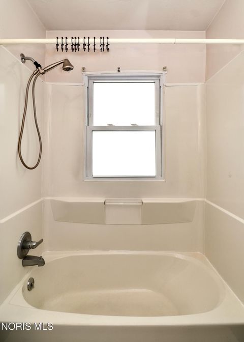 Tiny photo for 1532 Gould Road, Toledo, OH 43612 (MLS # 10005483)