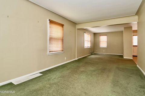 Tiny photo for 1532 Gould Road, Toledo, OH 43612 (MLS # 10005483)