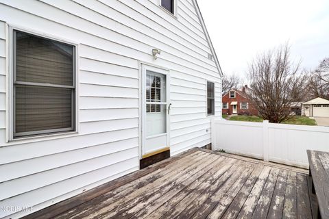 Tiny photo for 1532 Gould Road, Toledo, OH 43612 (MLS # 10005483)