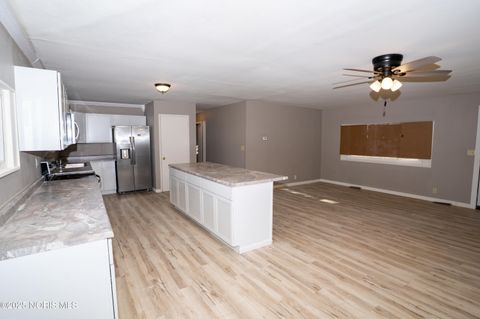 Tiny photo for 1582 S Clinton Street, Defiance, OH 43512 (MLS # 10001491)