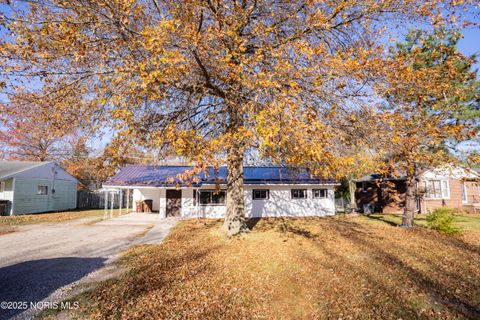 Photo of 1582 S Clinton Street, Defiance, OH 43512 (MLS # 10001491)