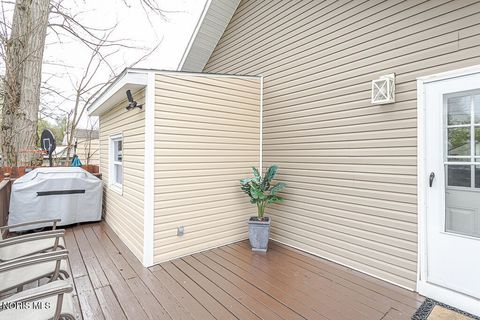 Tiny photo for 1135 Hawk Street, Toledo, OH 43612 (MLS # 10006753)