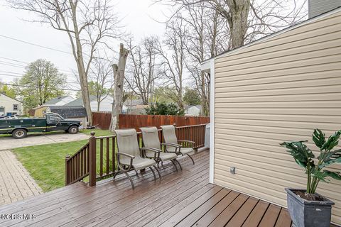 Tiny photo for 1135 Hawk Street, Toledo, OH 43612 (MLS # 10006753)