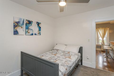 Tiny photo for 1135 Hawk Street, Toledo, OH 43612 (MLS # 10006753)