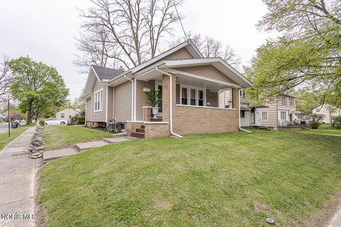 Tiny photo for 1135 Hawk Street, Toledo, OH 43612 (MLS # 10006753)