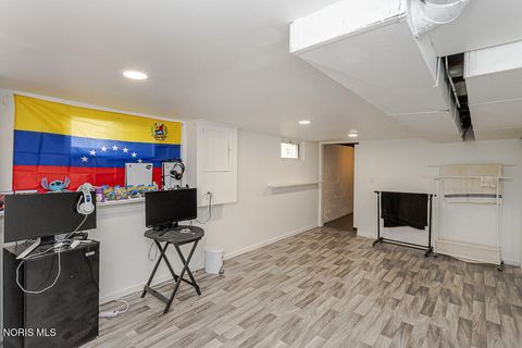 Tiny photo for 1135 Hawk Street, Toledo, OH 43612 (MLS # 10006753)