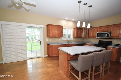 Tiny photo for 701 Whisperlake Rd RD, Holland, OH 43528 (MLS # 10013696)